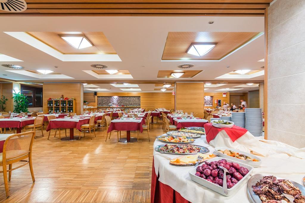 Hotel Club Regina E Fassa Mazzin Extérieur photo